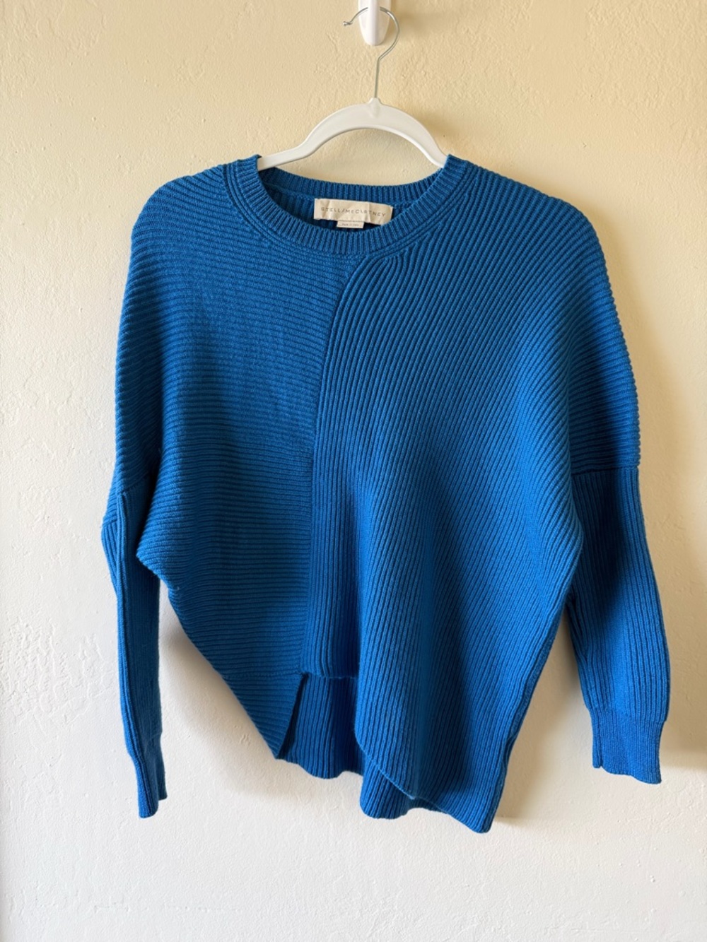 Stella McCartney‎ 100% wool Vibrant Blue Asymmetric Ribbed Crewneck Sweater